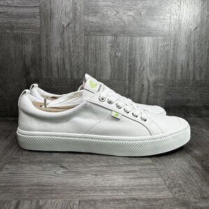 Cariuma OCA Low Men's size 9.5/Women's 11 Off White Canvas Sneakers